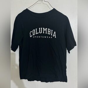 Columbia cropped t shirt